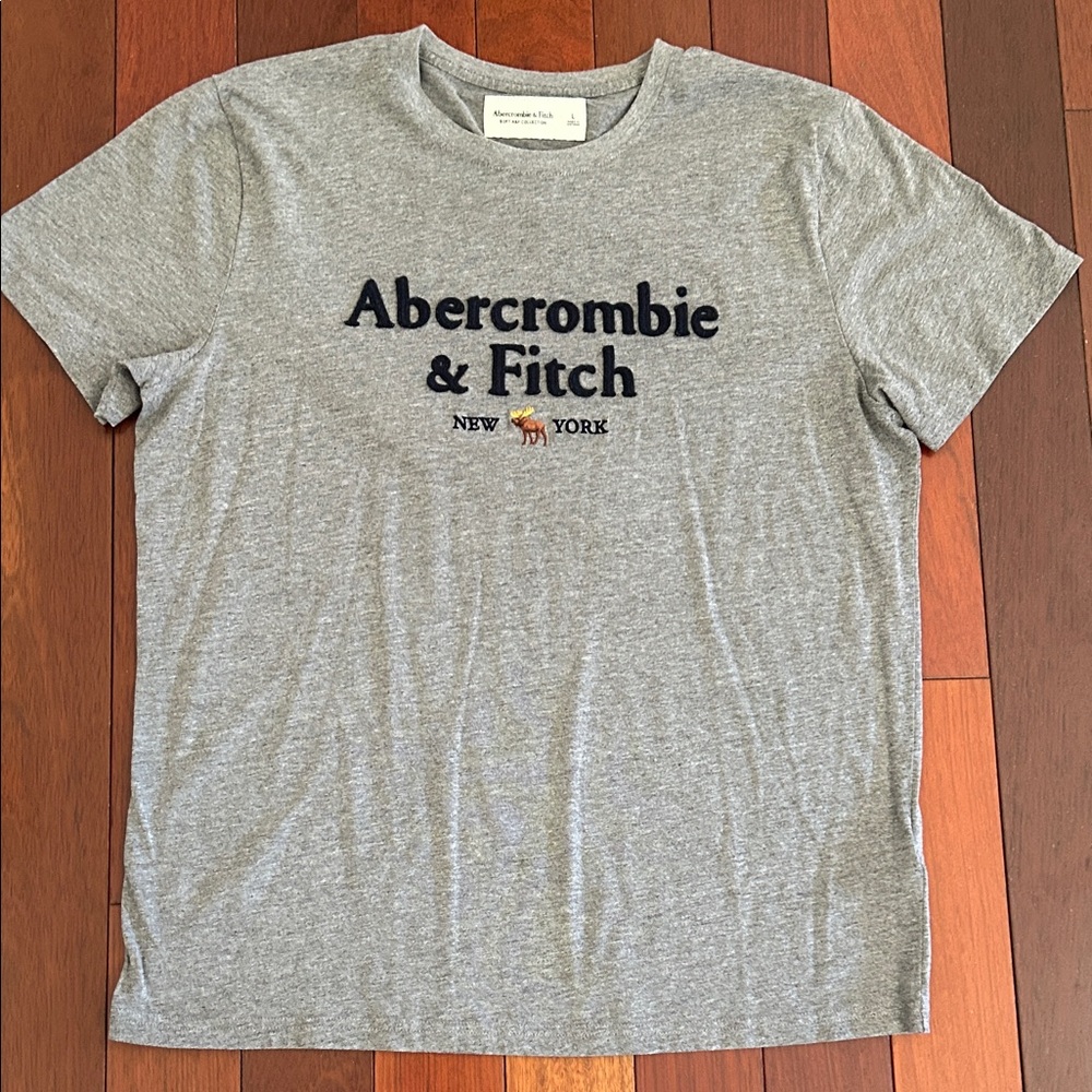 Abercrombie & Fitch Heather Gray Tee